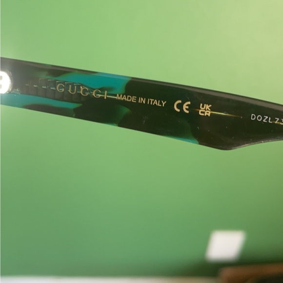 Tortoise Blue Gucci Glasses - Picture 6 of 6